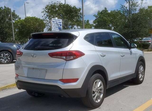 Hyundai Tucson full