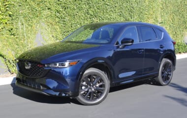 2023-Mazda-CX-5-vs-2023-Nissan-Rogue-Comparison-Kelley.jpg