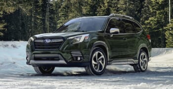 2023 Subaru Forester vs. 2023 Honda CR-V Comparison – Kelley Blue Book