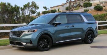 2024 Kia Carnival vs. 2024 Toyota Sienna Comparison – Kelley Blue Book