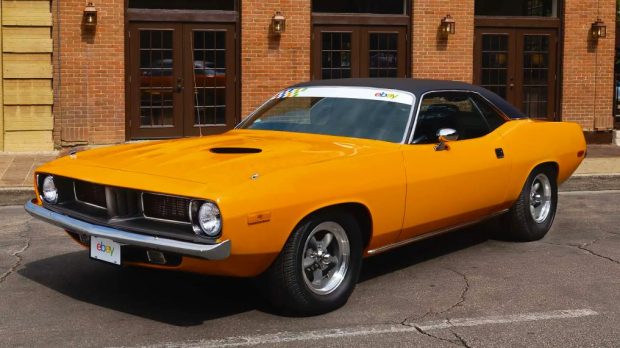 mclaren plymouth Barracuda