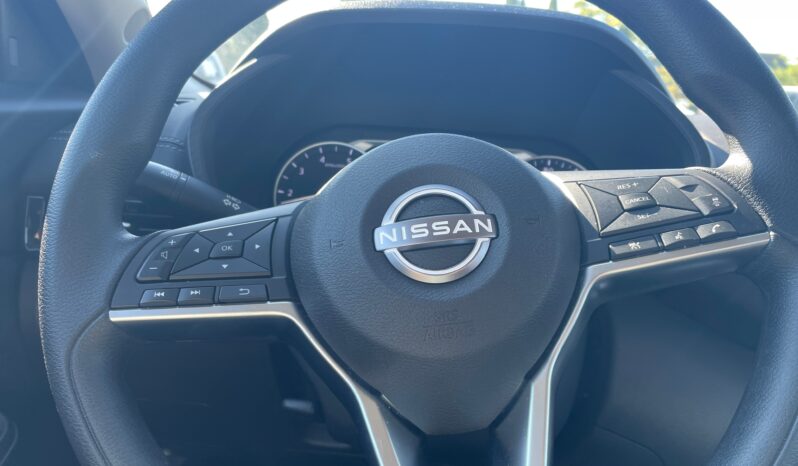 
								2025 Nissan Sentra SV full									