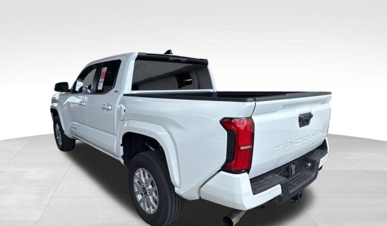 
								2025 Toyota Tacoma SR5 full									