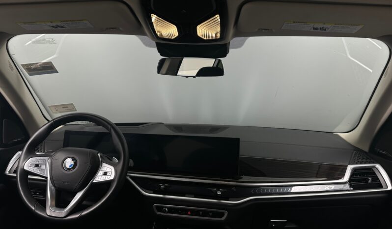 
								2025 BMW X7 xDrive40i full									