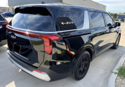 
										2025 Kia Carnival LXS full									