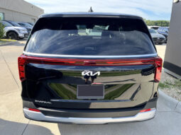 
										2025 Kia Carnival LXS full									