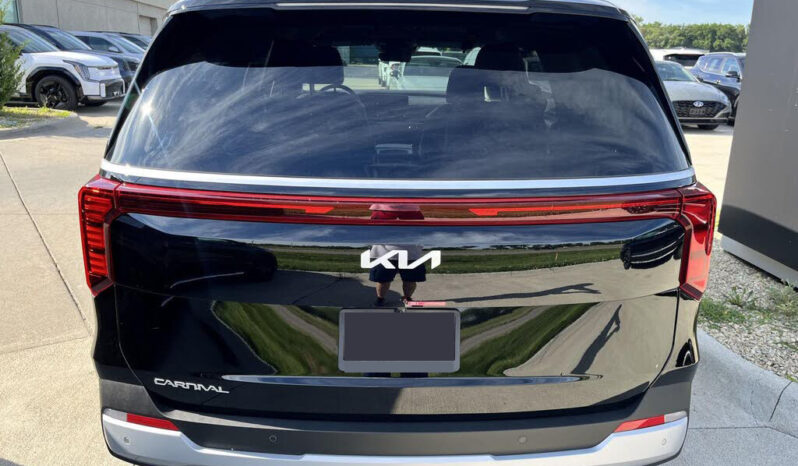 
								2025 Kia Carnival LXS full									