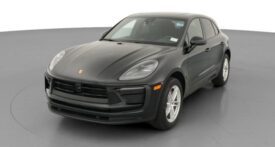 2025 Porsche Macan T